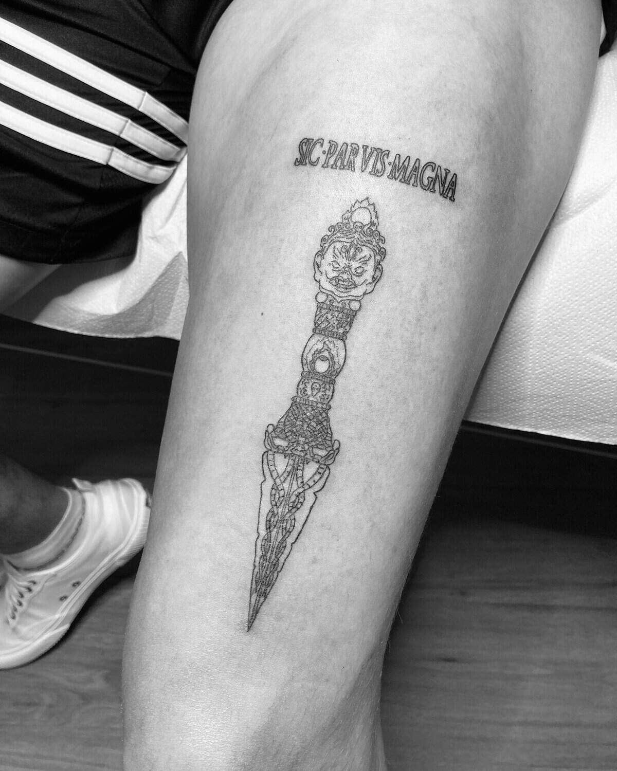 Sic parvis magna – wzory tatuażu (24)