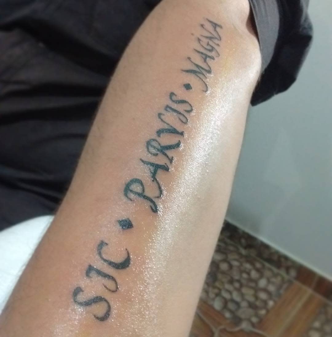 Sic parvis magna – wzory tatuażu (26)
